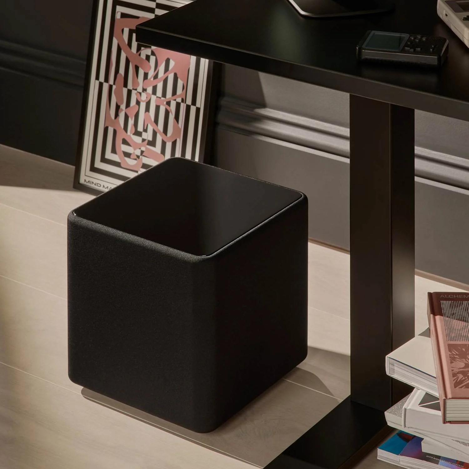 Cube Powered Subwoofer, 300W Class D Active Bass Speaker With Multi-Position Dsp Presets & Wireless Adapter Compatibility