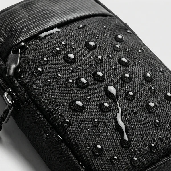 Streamlined Minimalist 4-Tone Compact Crossbody Bag With Custom Buckle Fittings